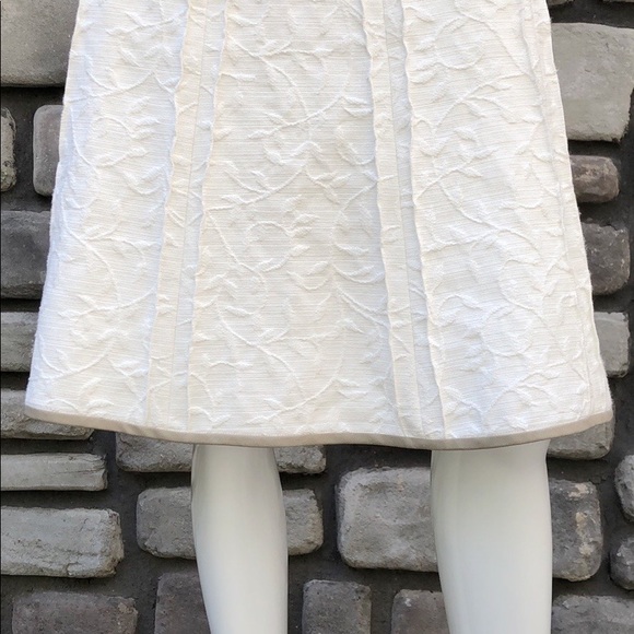 Creme A-Line Pleated Skirt EUC mel en stel sz 4 - Picture 4 of 8